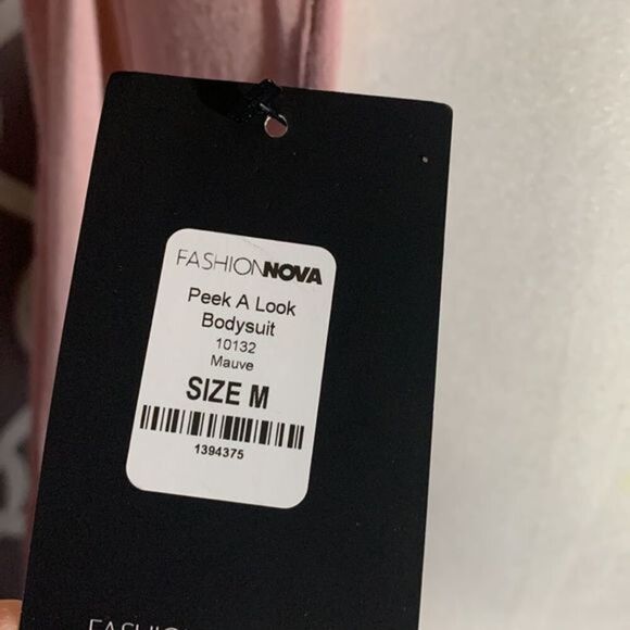 Fashion Nova Light Pink/Mauve Peak A Look Bodysuit NWT - Picture 7 of 7